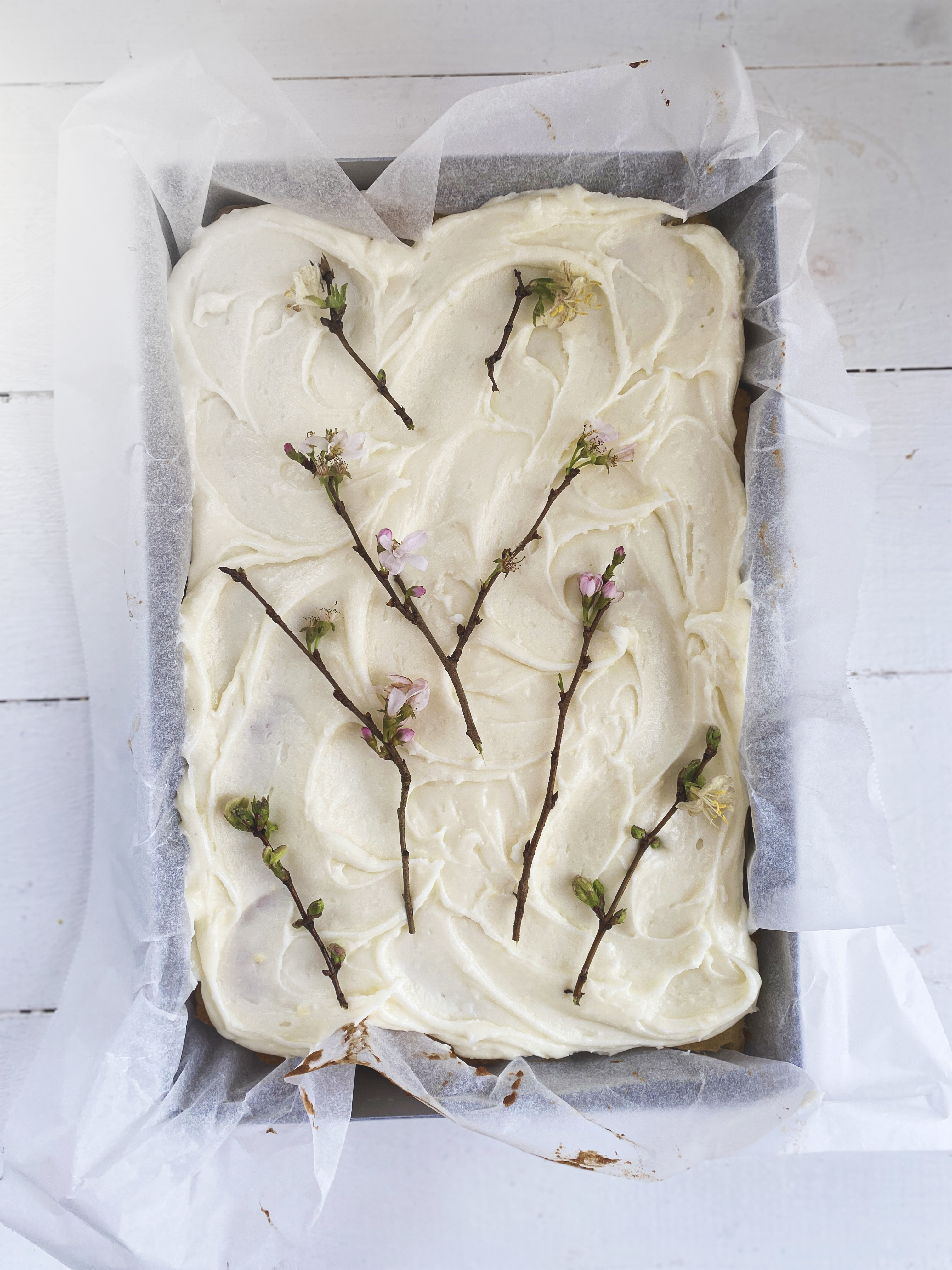 Simple spring traybake cake