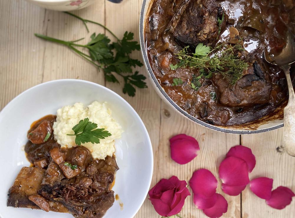 Beef short rib with cauliflower cheese mash 