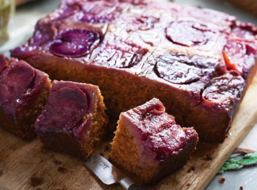 Gingery plum cake